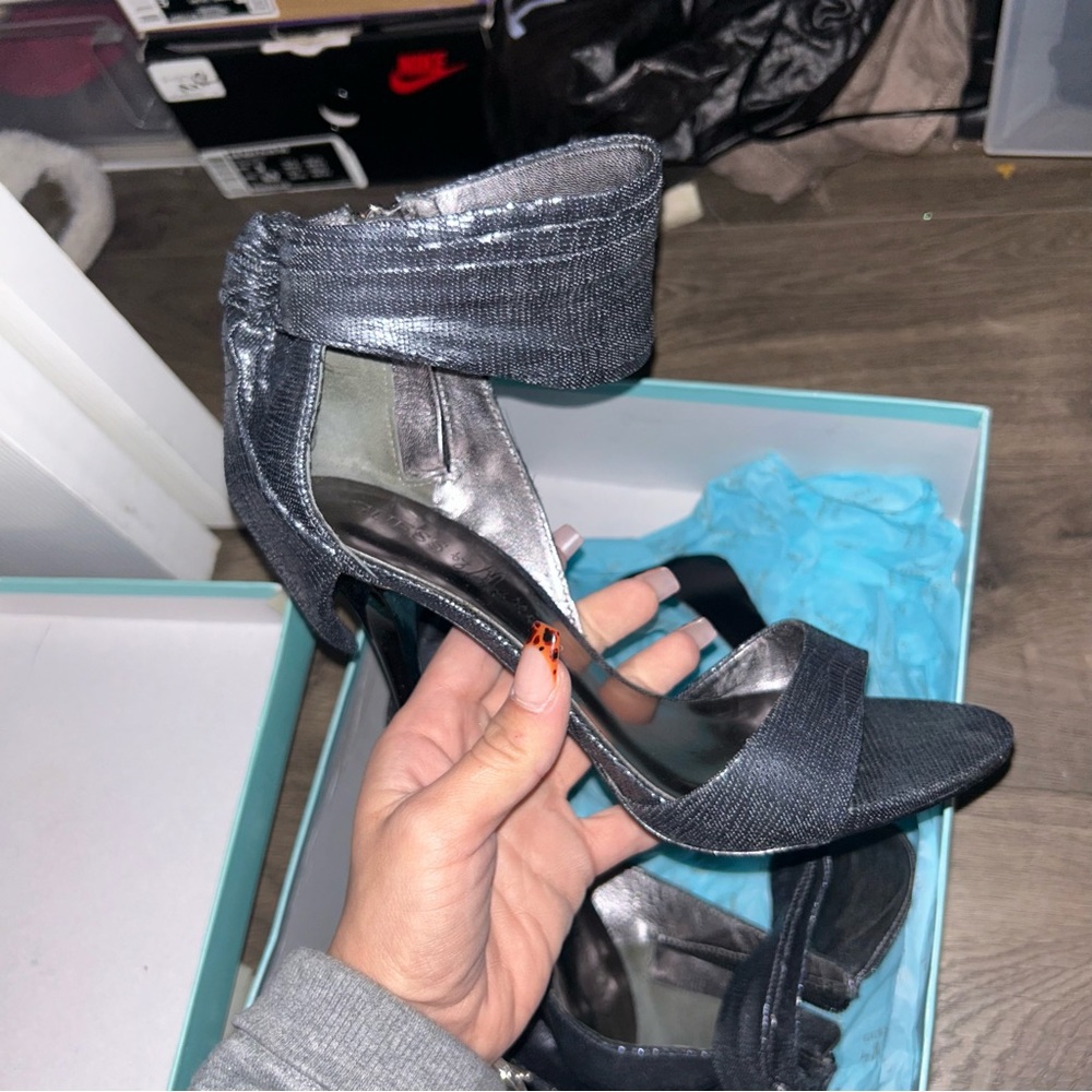 Guess by Marciano heels